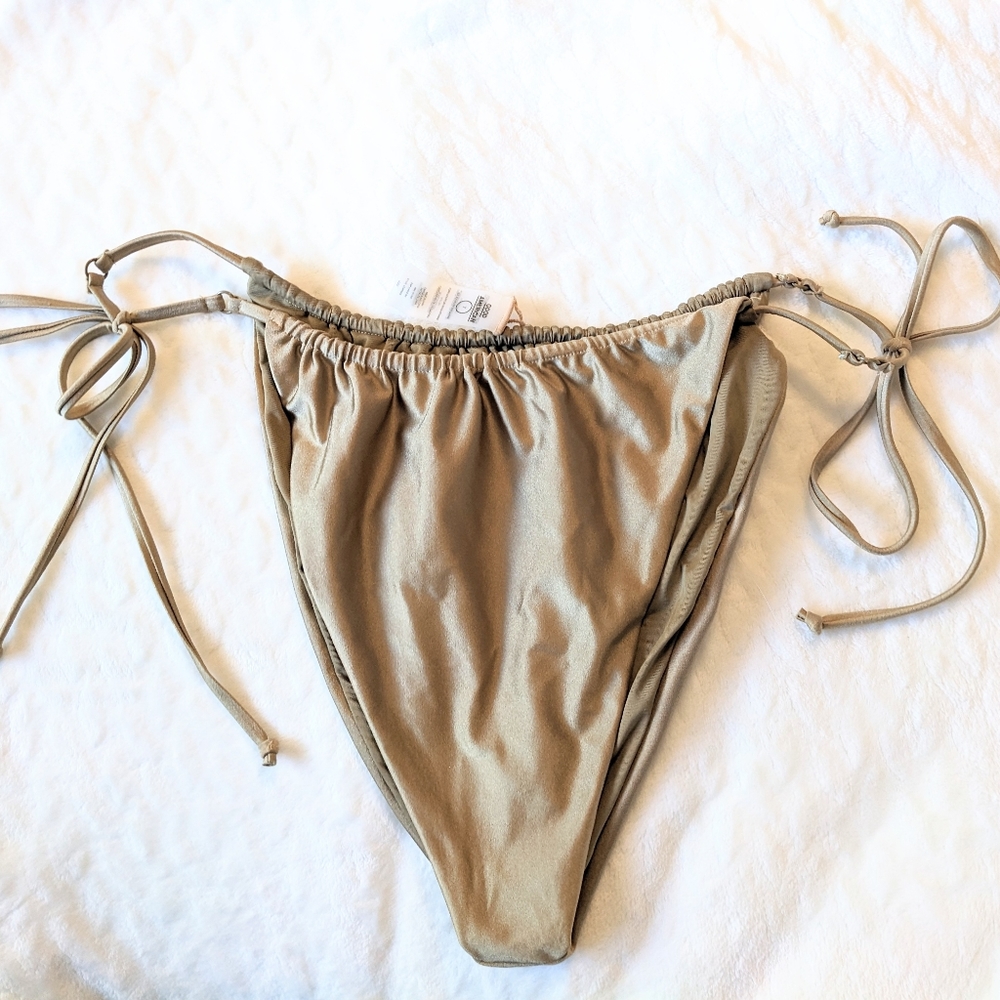 Good American Hi-Hi Tanga Bottom